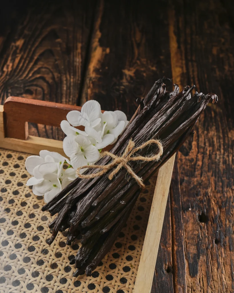 A premium supplier and exporter of Indonesian vanilla beans and vanilla powder, crafted for global culinary, beverage, and fragrance industries.
