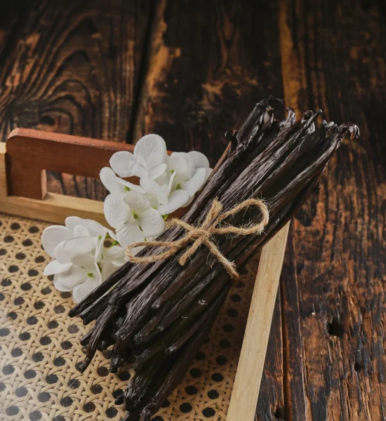 A premium supplier and exporter of Indonesian vanilla beans and vanilla powder, crafted for global culinary, beverage, and fragrance industries.
