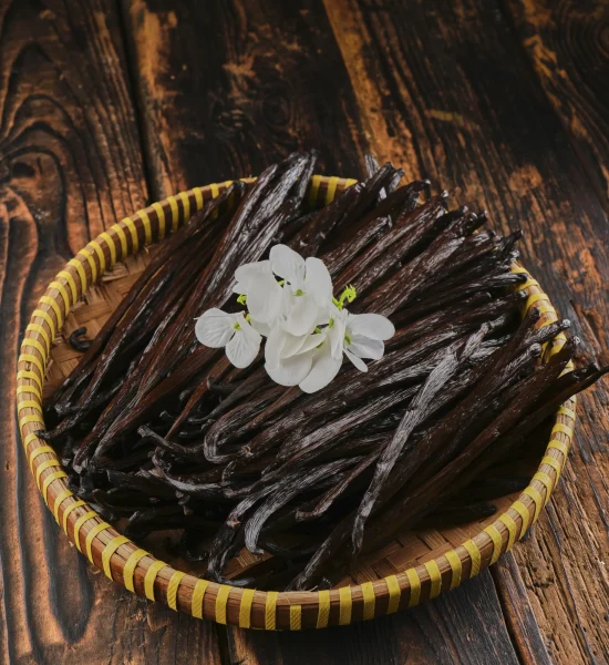 A premium supplier and exporter of Indonesian vanilla beans and vanilla powder, crafted for global culinary, beverage, and fragrance industries.